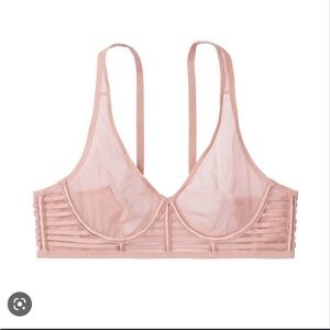 NEW VS Unlined Plunge Bra